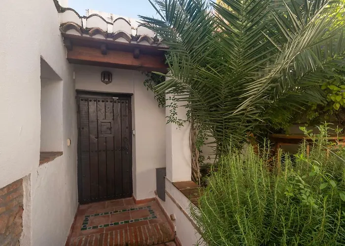 Patio Del Olivo 度假居 *
