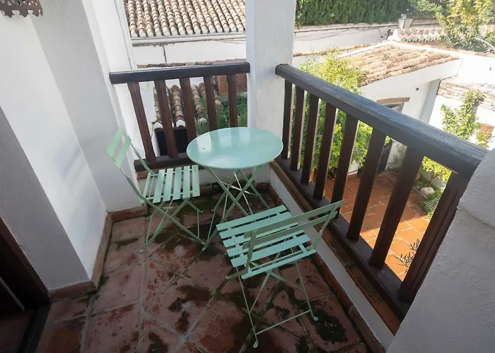 Patio Del Olivo